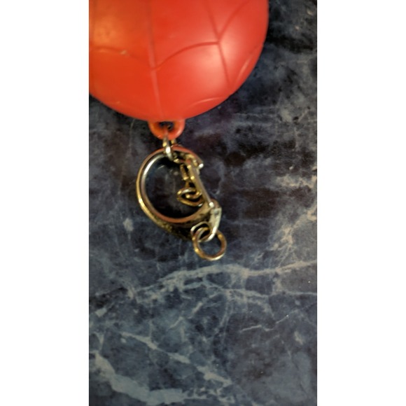 Lip Smacker Marvel, keychain, lip balm kids Spiderman, Ironman Captain America - Picture 14 of 14